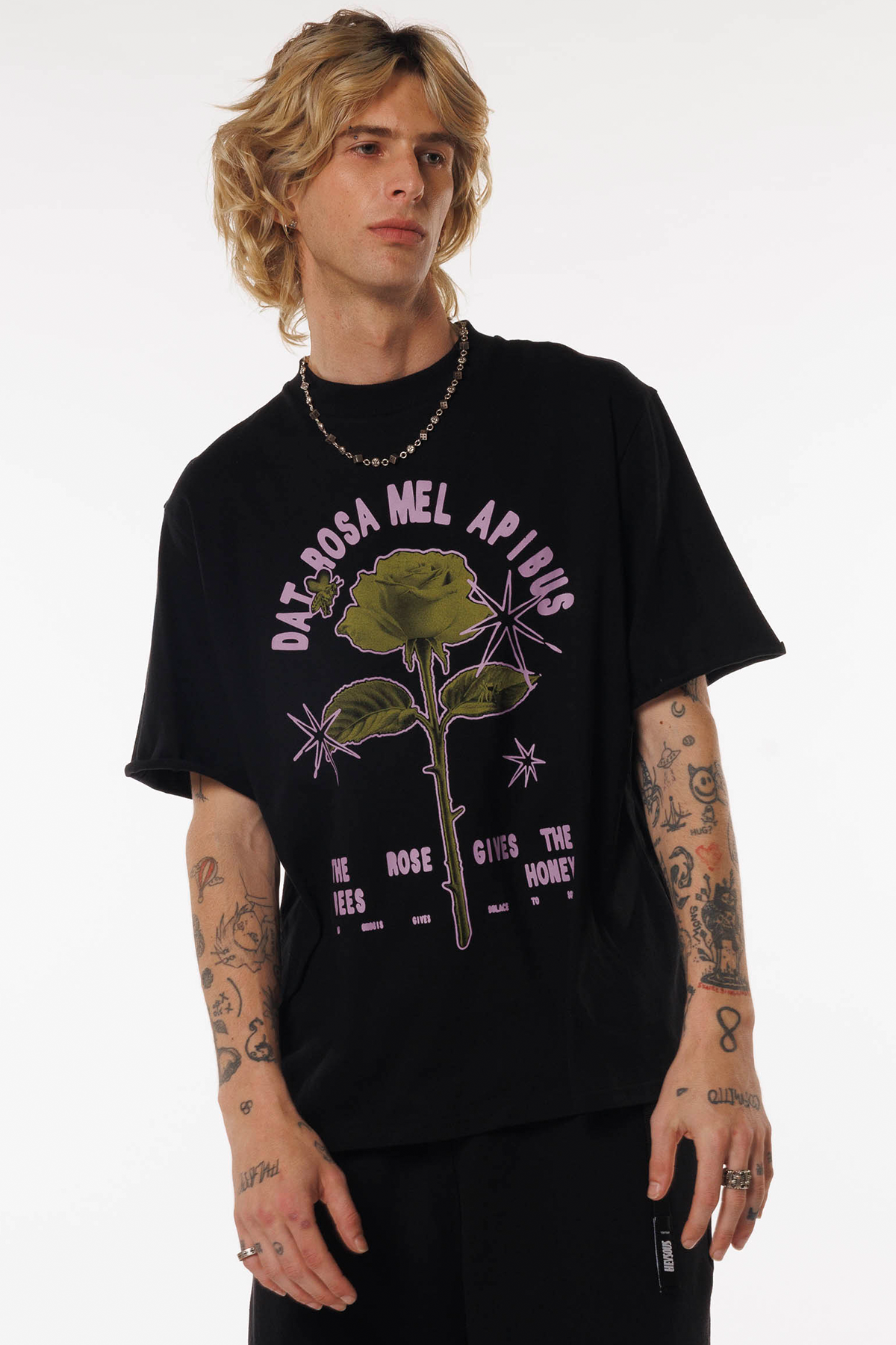 Dat Rosa Mel Apibus - T-shirt