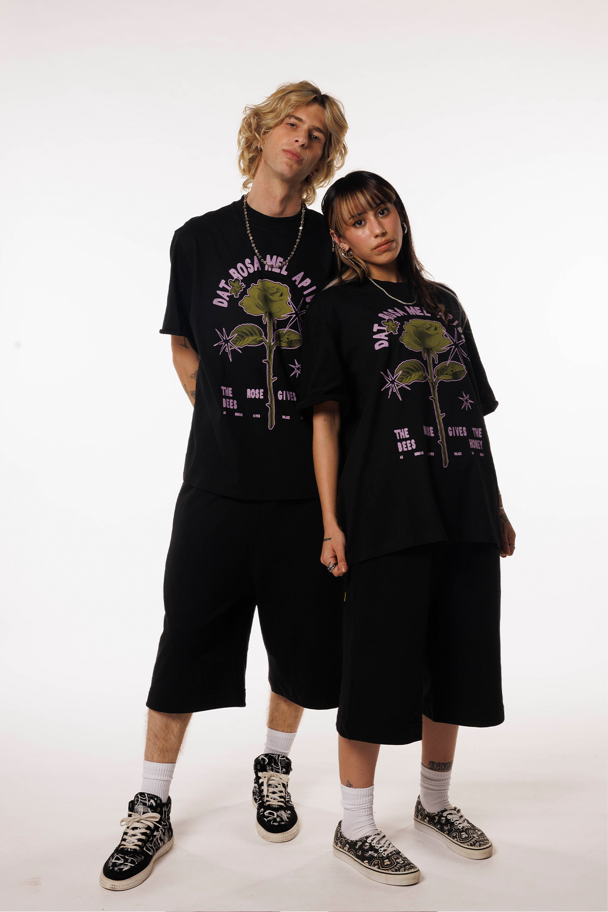 Dat Rosa Mel Apibus - T-shirt